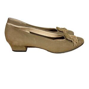 SALVATORE Ferragamo Light Brown Heeled Loafers Shoes with Tassels Slip On size 7